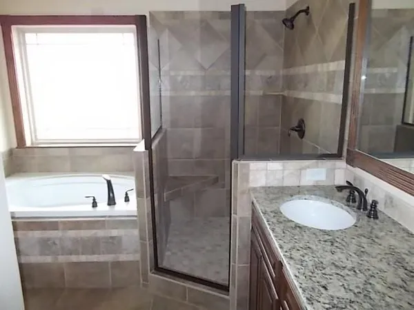 $3,295 | 1326 Briar Cliff Path, Abilene, TX 79602