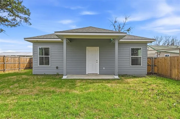 $1,575 | 2406 Beecha Street, Greenville, TX 75401