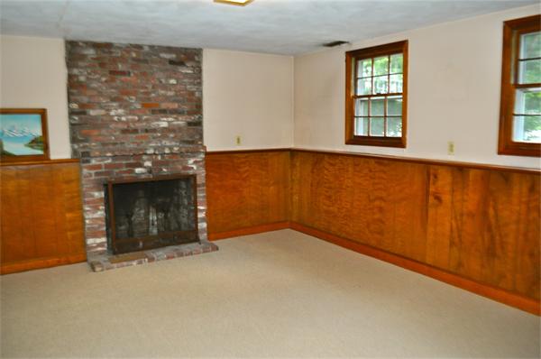 12 Kirmes Road Stoneham, MA 02180 - Photo 3 of 8 Gallery Image 3