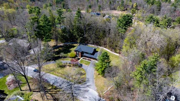 $1,174,500 | 15 Roberts Lane, Saratoga Springs, NY 12866