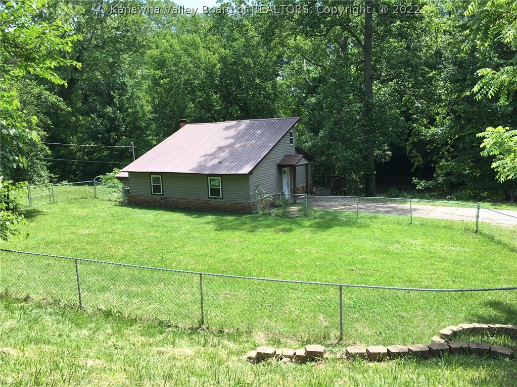3001 Vorpe Road St. Albans, WV 25177 - Photo 3 of 22 Gallery Image 3