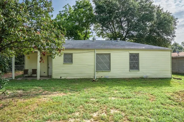$205,000 | 415 Maple Drive, Terrell, TX 75160
