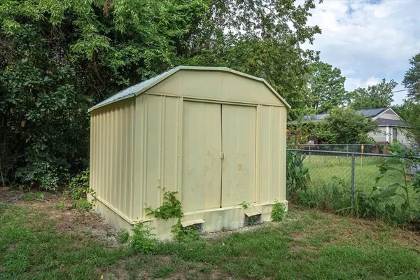 $205,000 | 415 Maple Drive, Terrell, TX 75160