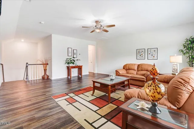 $640,000 | 100 Ivory Lane, Raleigh, NC 27610