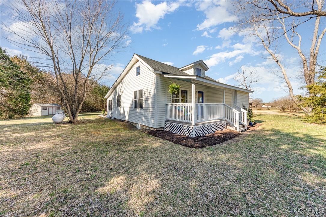 20073 Beaver Dam Road Beaverdam, VA 23015 - Photo 7 of 36 a view of a house with a yard