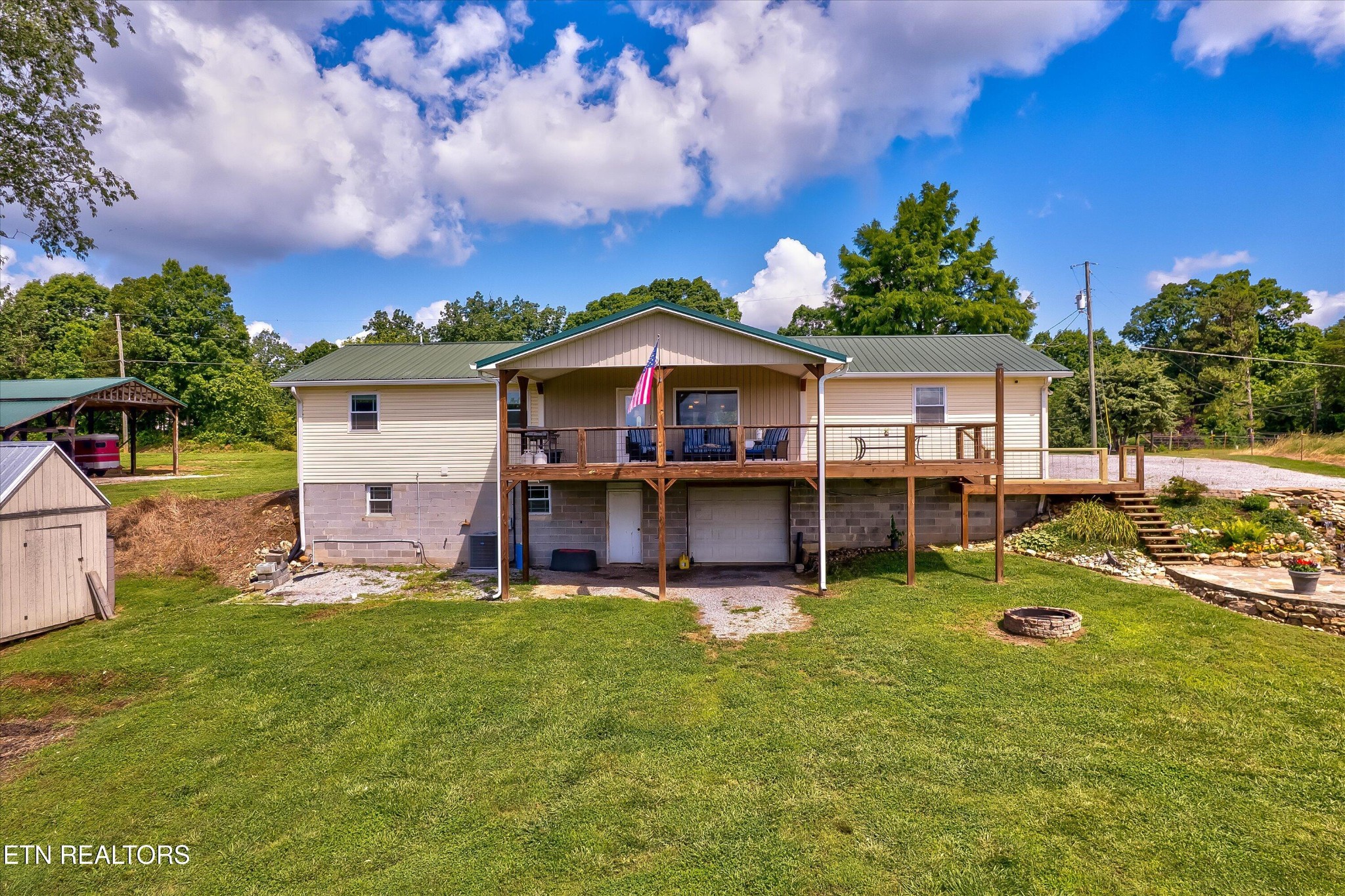 12466 Poplar Springs Road Loudon, TN 37774 - Photo 3 of 32