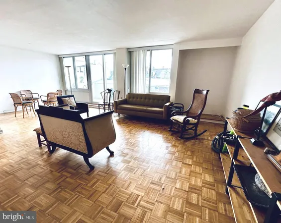 $475,000 | 604 South Washington Square, Unit 217, Philadelphia, PA 19106