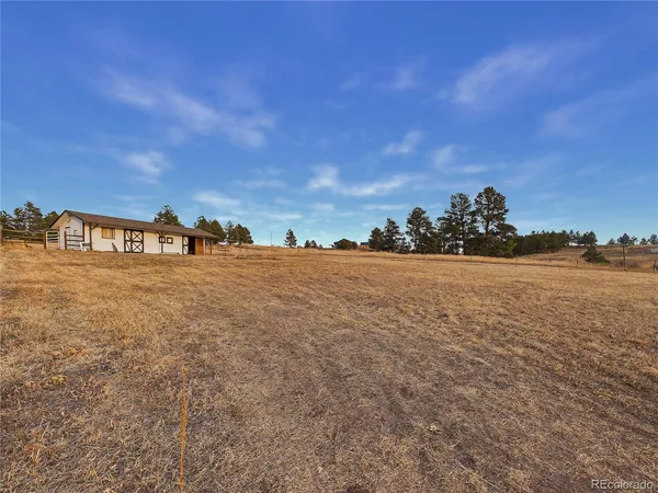 $980,000 | 6423 Arrowhead Trail, Elizabeth, CO 80107