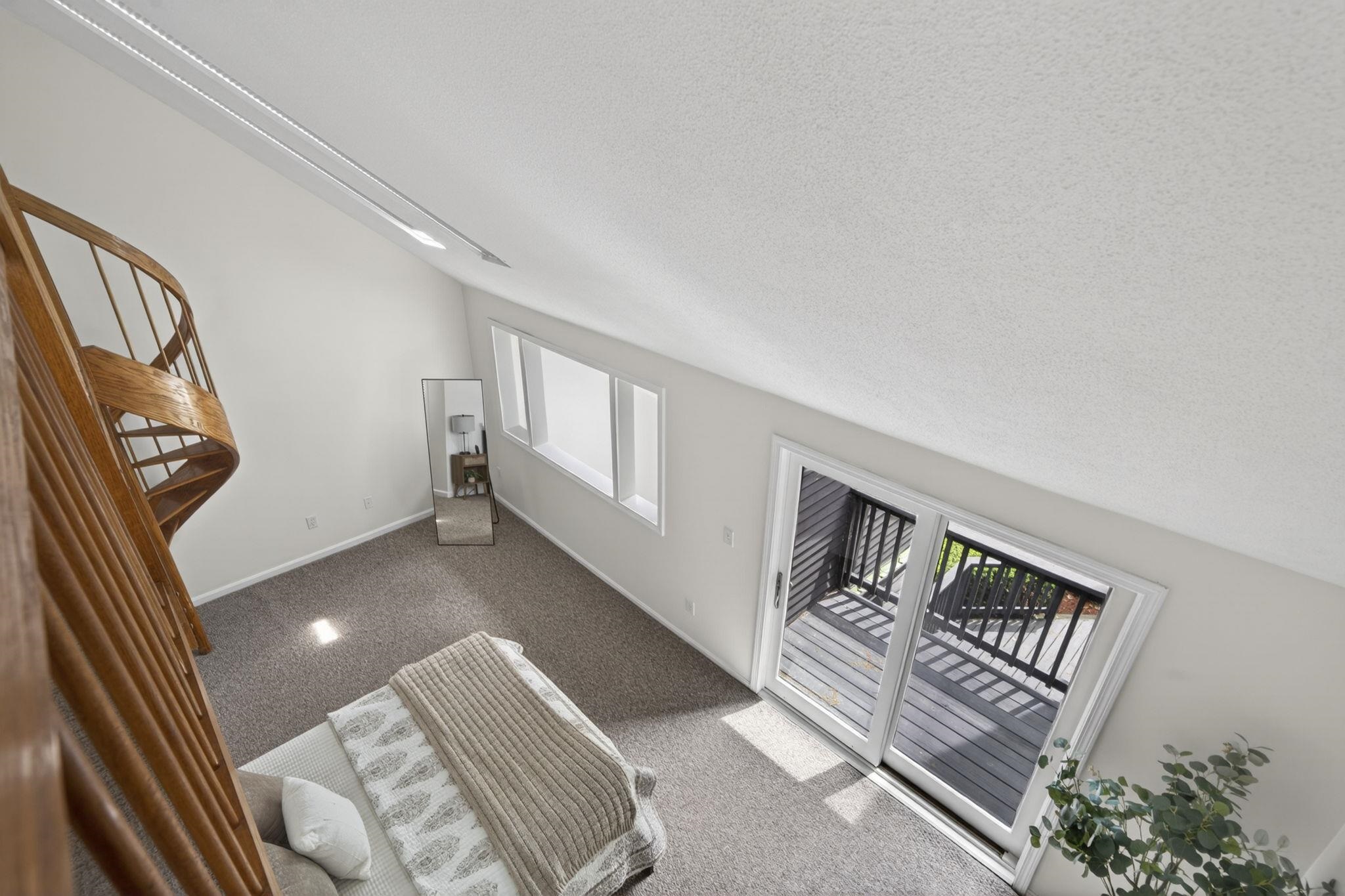 37 Stacey Circle Windham, NH 03087 - Photo 27 of 41