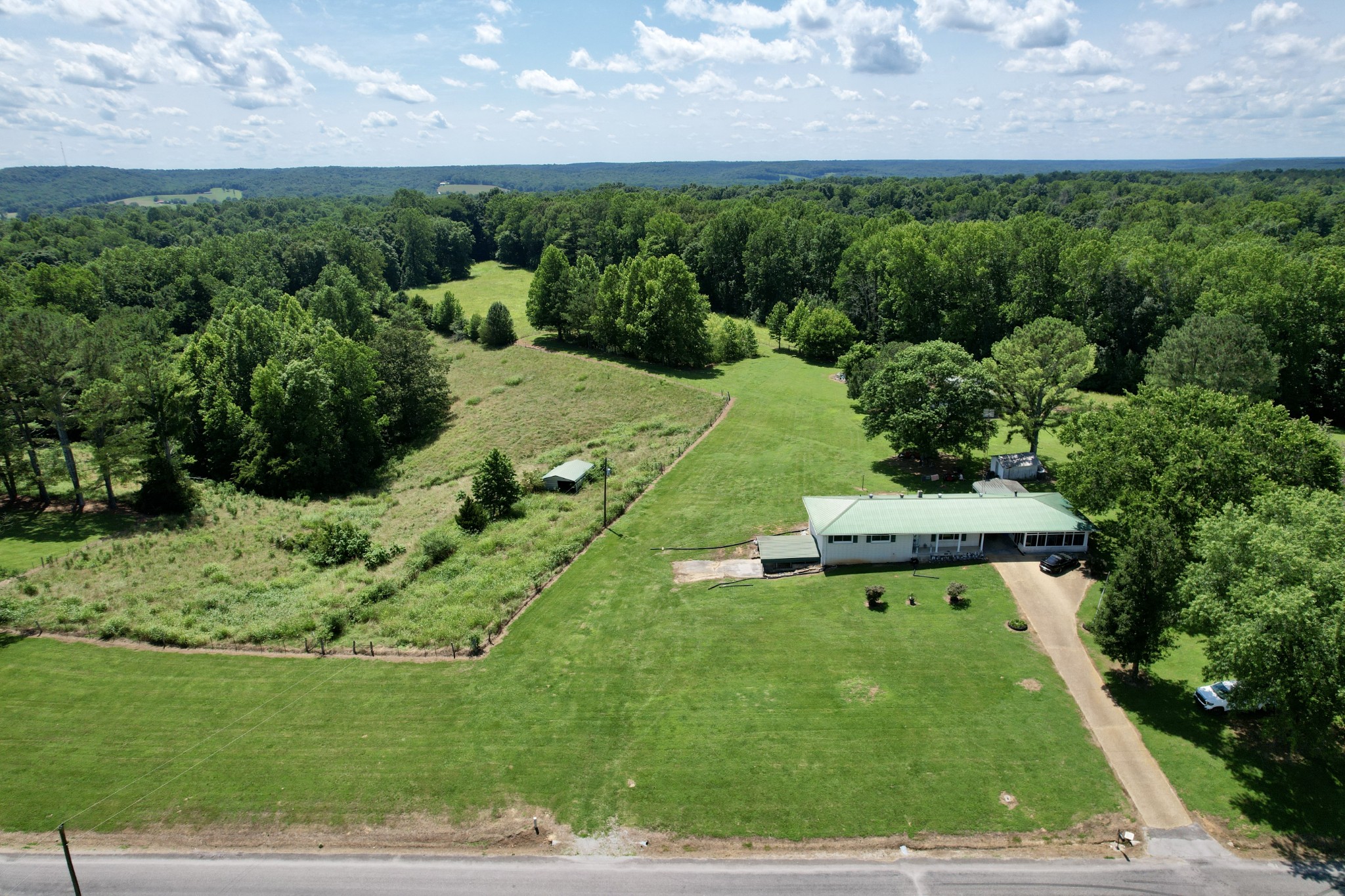 59 Hardin Loop Westpoint, TN 38486 - Photo 3 of 74