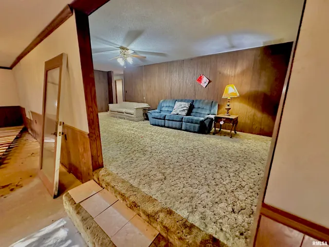 $279,900 | 718 Karbers Ridge Road, Elizabethtown, IL 62931