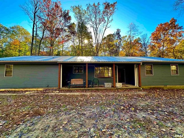 $279,900 | 718 Karbers Ridge Road, Elizabethtown, IL 62931