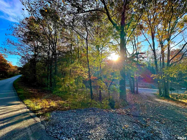 $279,900 | 718 Karbers Ridge Road, Elizabethtown, IL 62931