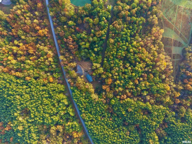 $279,900 | 718 Karbers Ridge Road, Elizabethtown, IL 62931