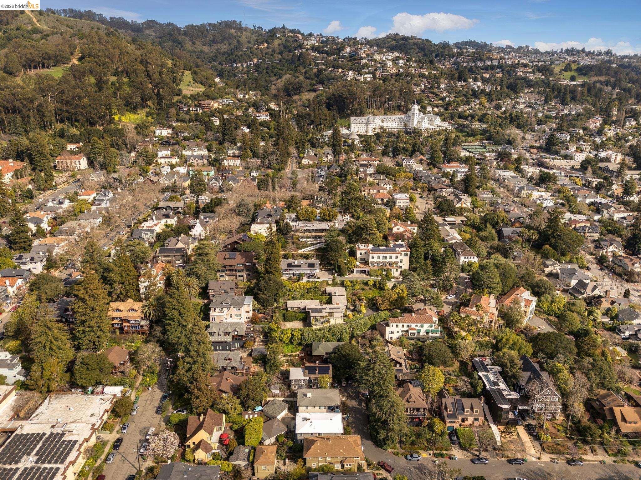 2817 Palm Court Berkeley, CA 94705 - Photo 18 of 22 an aerial view of residential houses with city view
