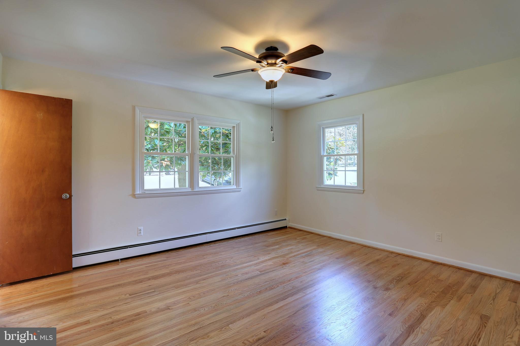 4613 Roundhill Road Ellicott City, MD 21043 - Photo 13 of 39 Primary Bedroom