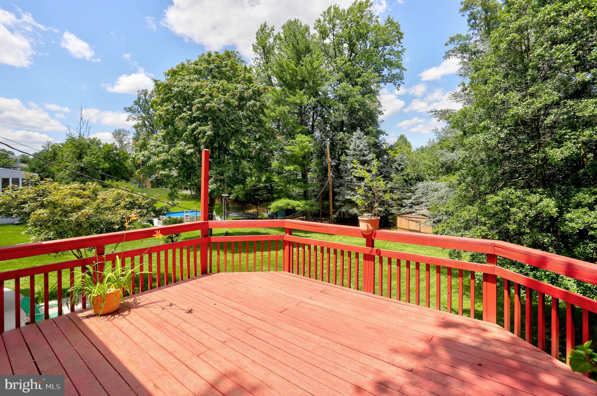 4613 Roundhill Road Ellicott City, MD 21043 - Photo 26 of 39 Deck/View