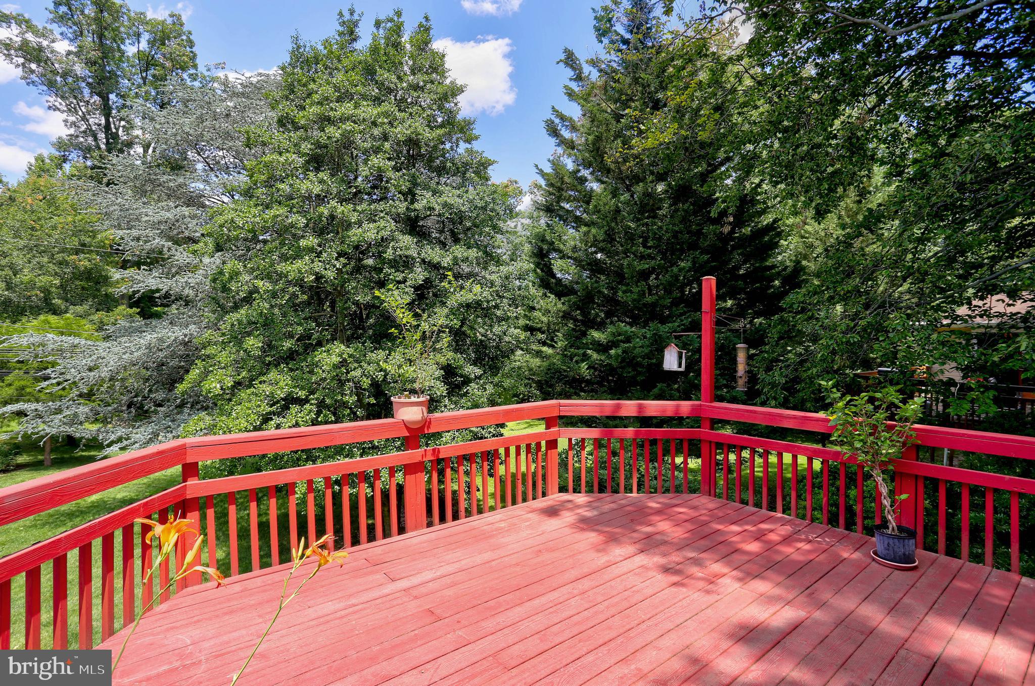 4613 Roundhill Road Ellicott City, MD 21043 - Photo 27 of 39 Deck/View