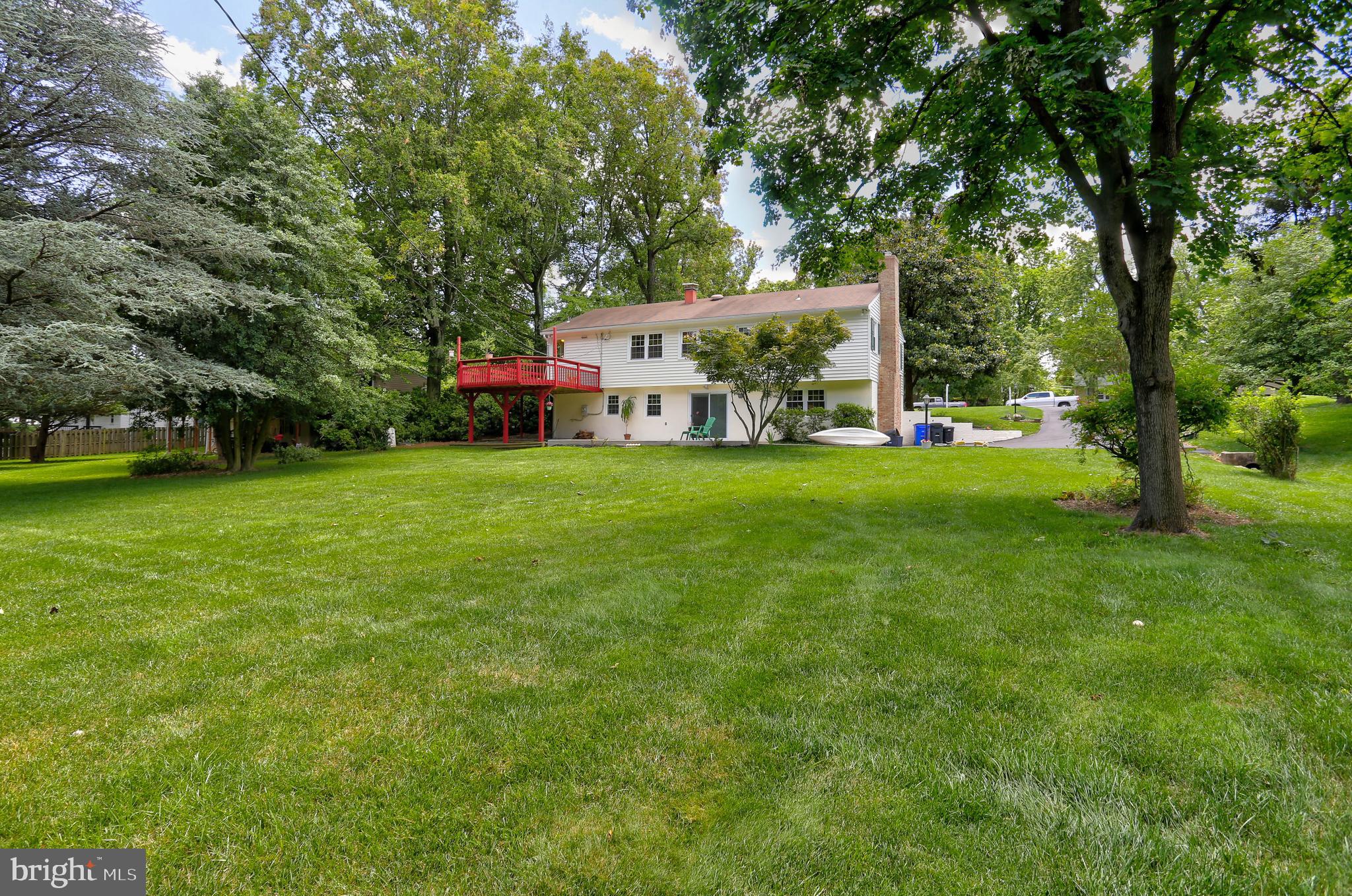 4613 Roundhill Road Ellicott City, MD 21043 - Photo 33 of 39 Exterior Back