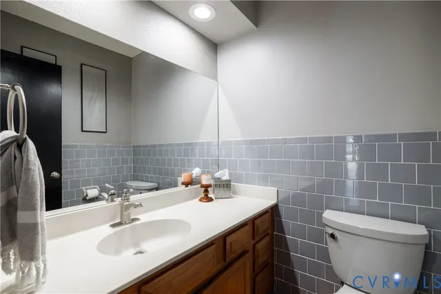 $925,000 | 5 Dilton Court, Henrico, VA 23238