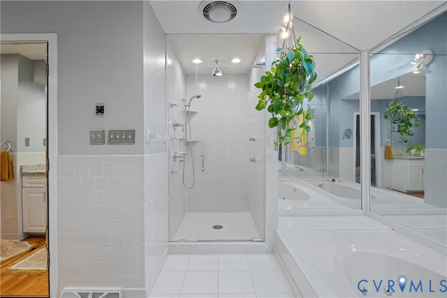 $925,000 | 5 Dilton Court, Henrico, VA 23238