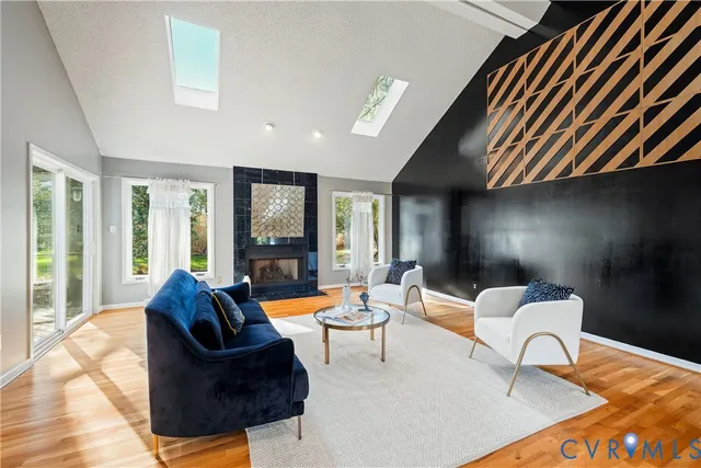 $925,000 | 5 Dilton Court, Henrico, VA 23238