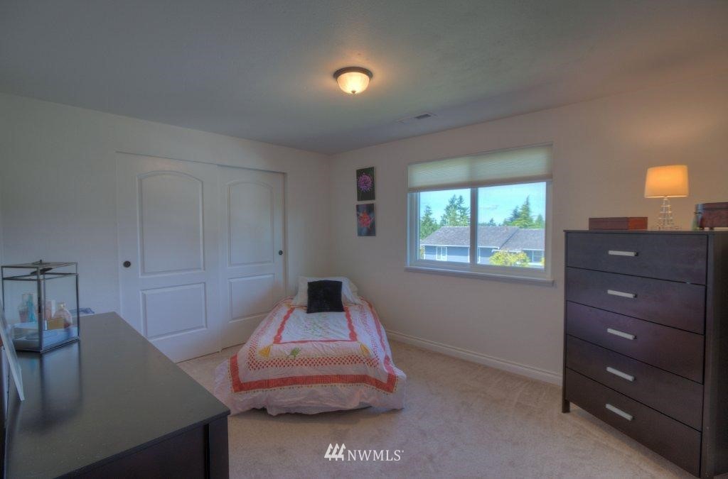16932 157th Place Southeast Renton, WA 98058 - Photo 14 of 15 Gallery Image 14
