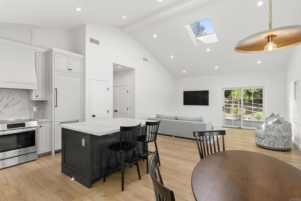 6108 Mimulus Rancho Santa Fe, CA 92067 - Photo 6 of 16 Gallery Image 6