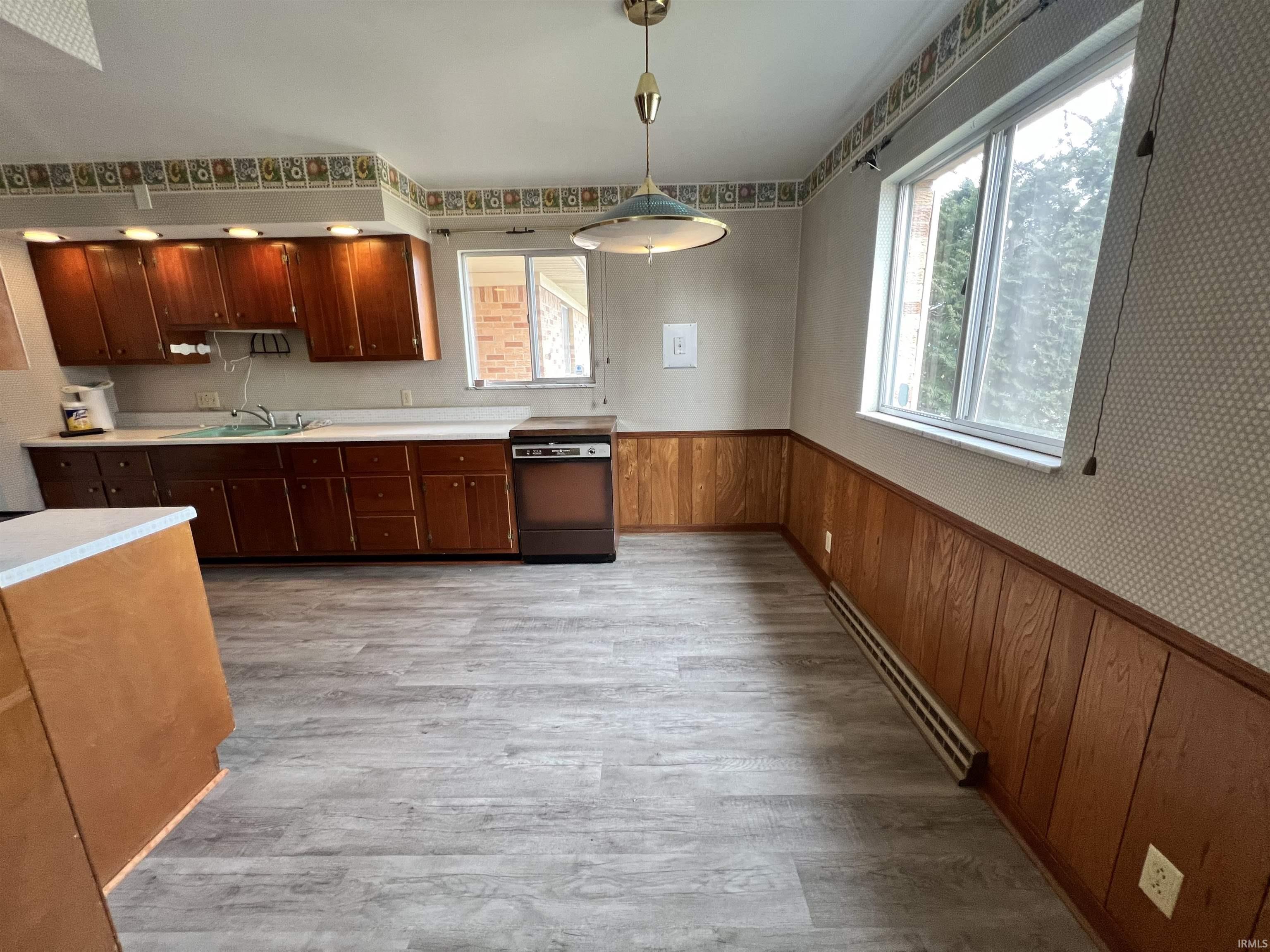 805 Ritterskamp Avenue Vincennes, IN 47591 - Photo 3 of 22 Gallery Image 3