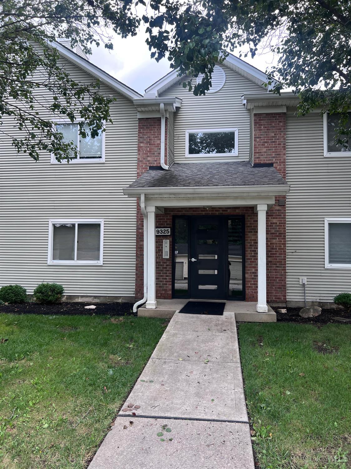 9325 Winton Road, Unit 1 Cincinnati, OH 45231 - Photo 2 of 17 Gallery Image 2