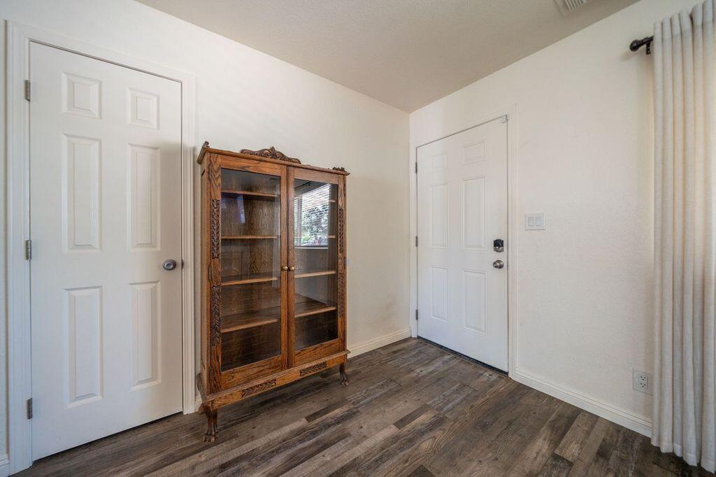 3170 Keswick Dam Road Redding, CA 96003 - Photo 3 of 39 oy9YpkUA