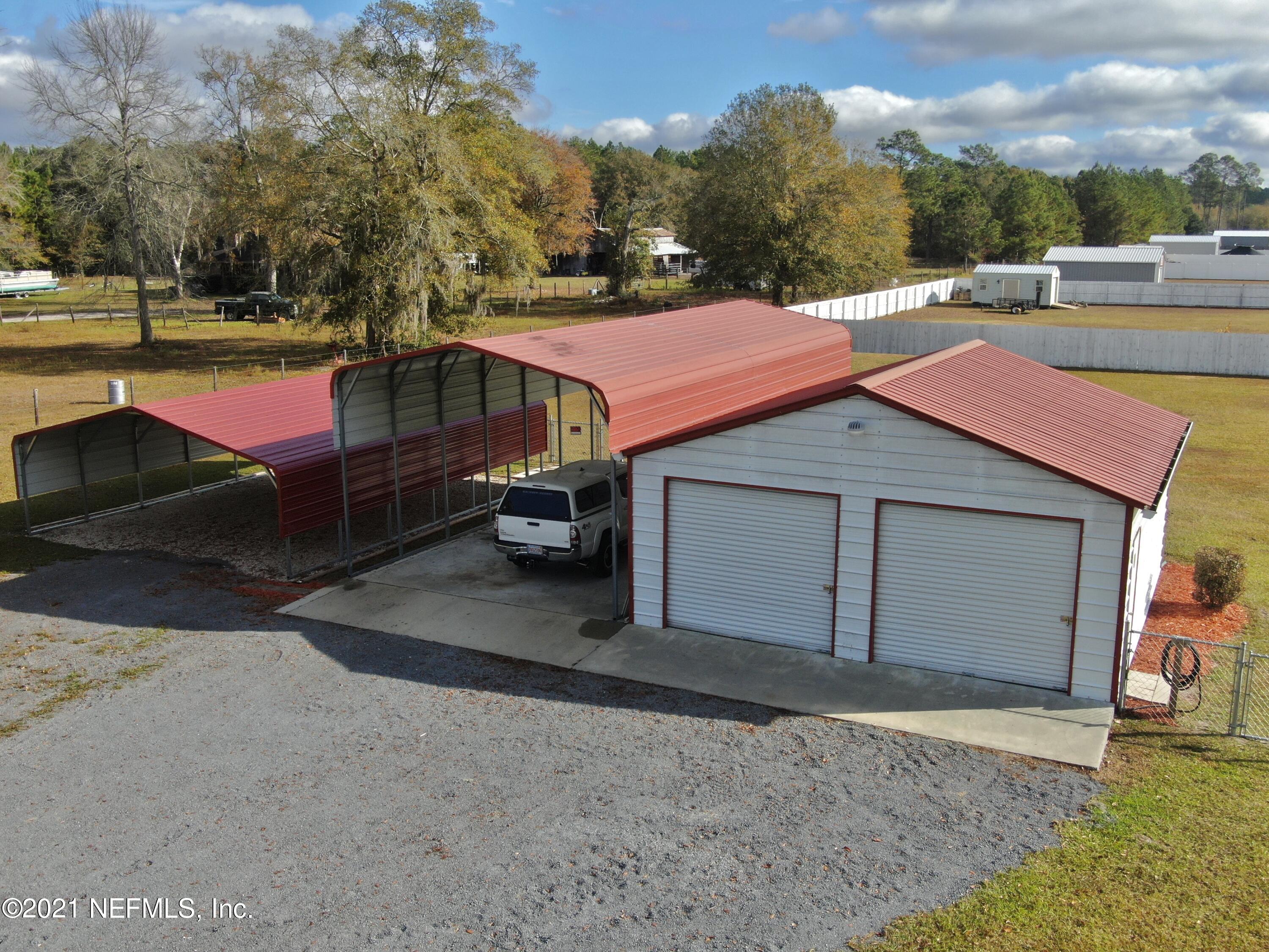 17079 Mcintosh Road Hilliard, FL 32046 - Photo 3 of 33 B43F91D786306CA1D599A0C16591559A