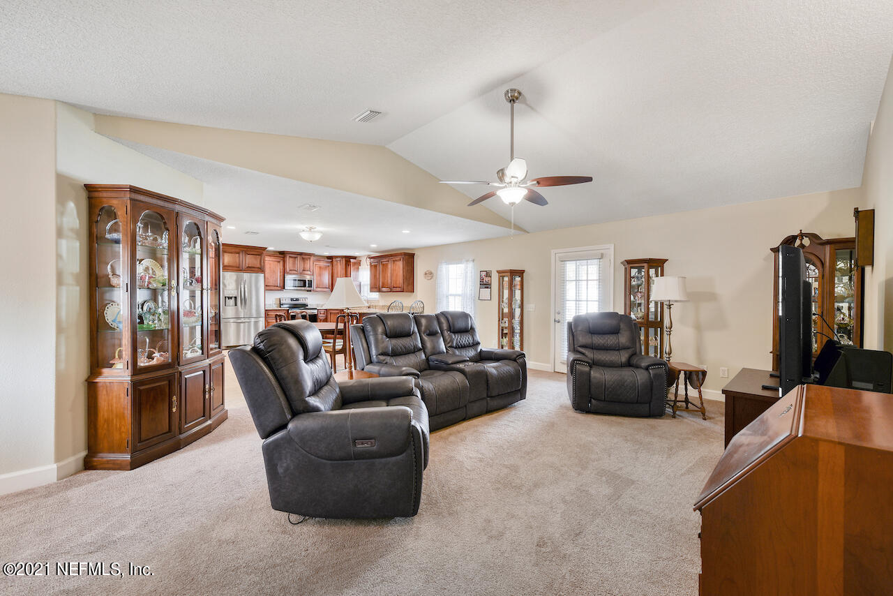 17079 Mcintosh Road Hilliard, FL 32046 - Photo 9 of 33 9