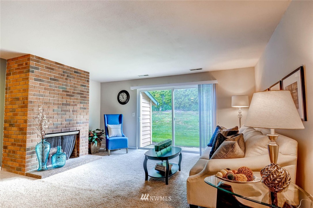 21519 4th Avenue West, Unit B23 Bothell, WA 98021 - Photo 3 of 23
