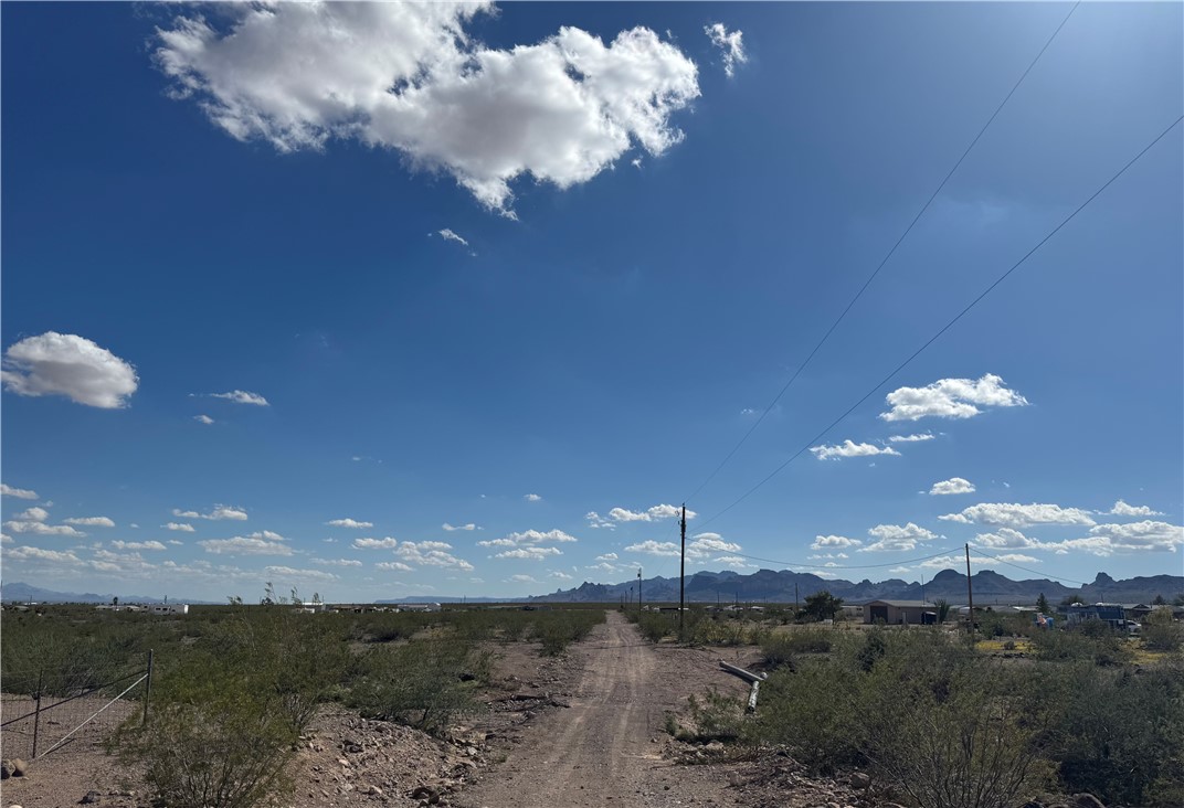 4191 Dilkon Road Golden Valley, AZ 86413 - Photo 3 of 3 View