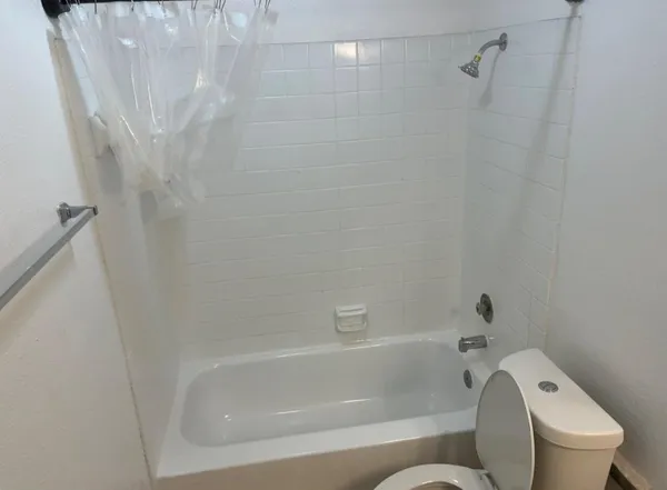 $1,350 | 5625 Antoine Drive, Unit 1404, Houston, TX 77091