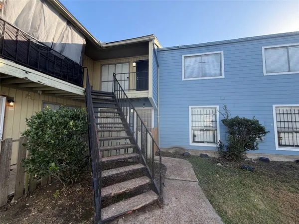 $1,350 | 5625 Antoine Drive, Unit 1404, Houston, TX 77091