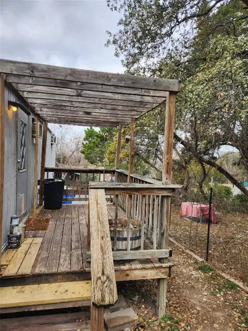 $825 | 7113 Comstock Cove, Unit LEFT A, Lago Vista, TX 78645