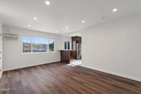 $3,195 | 624 Silver Lake Boulevard, Unit 4, Los Angeles, CA 90026