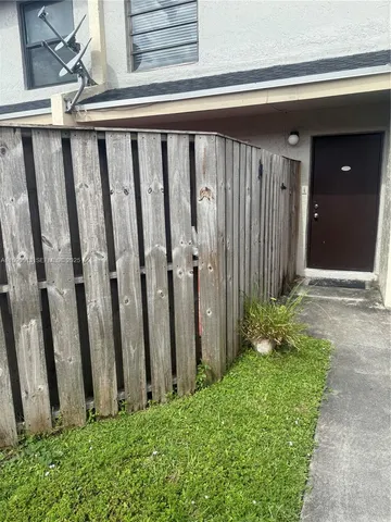 $1,700 | 2234 Northwest 52nd Avenue, Unit 2234, Lauderhill, FL 33313