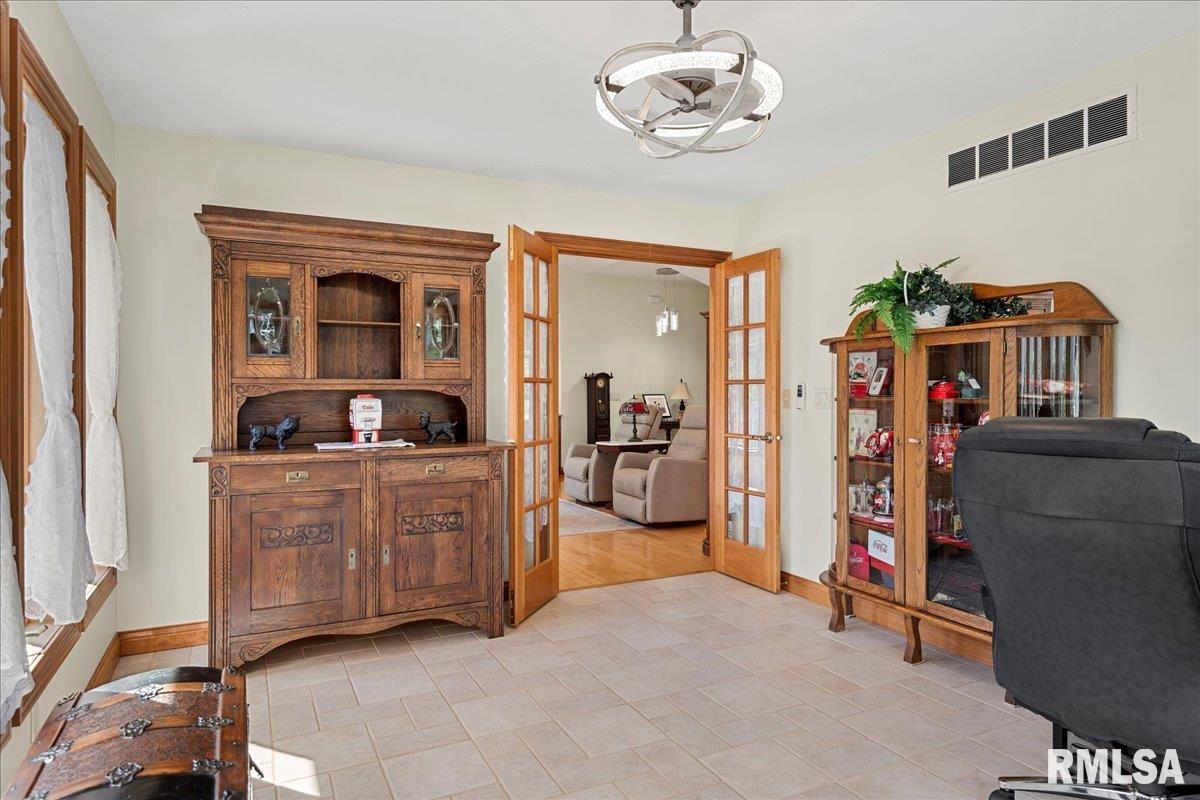 3508 South Roosevelt Road Taylorville, IL 62568 - Photo 26 of 60