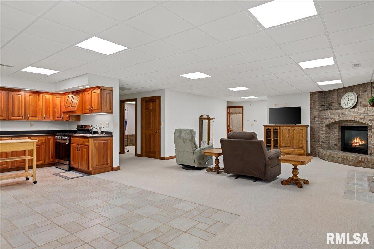 3508 South Roosevelt Road Taylorville, IL 62568 - Photo 38 of 60