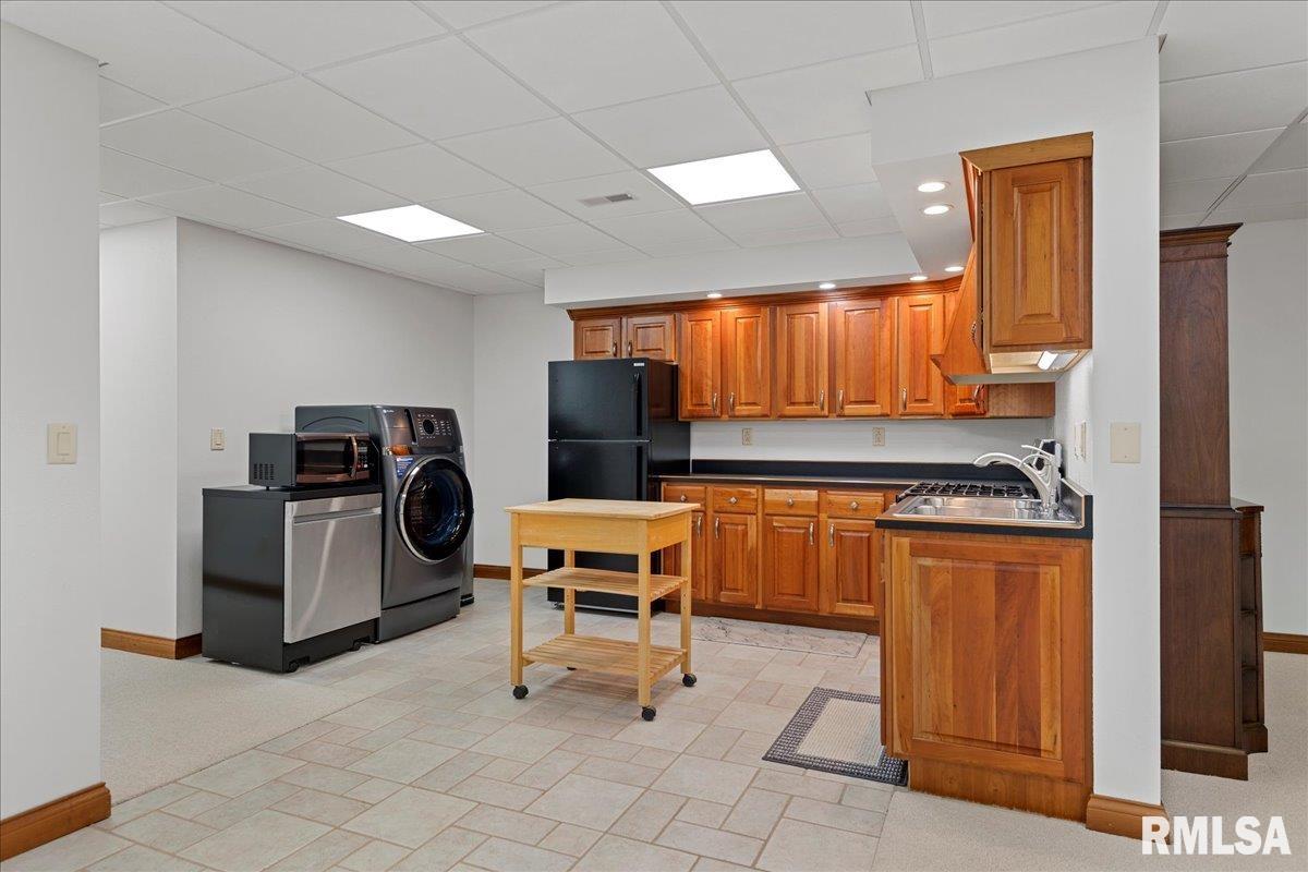 3508 South Roosevelt Road Taylorville, IL 62568 - Photo 39 of 60