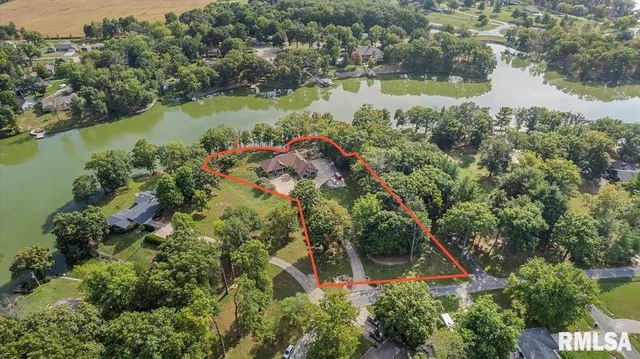 $650,000 | 3508 South Roosevelt Road, Taylorville, IL 62568