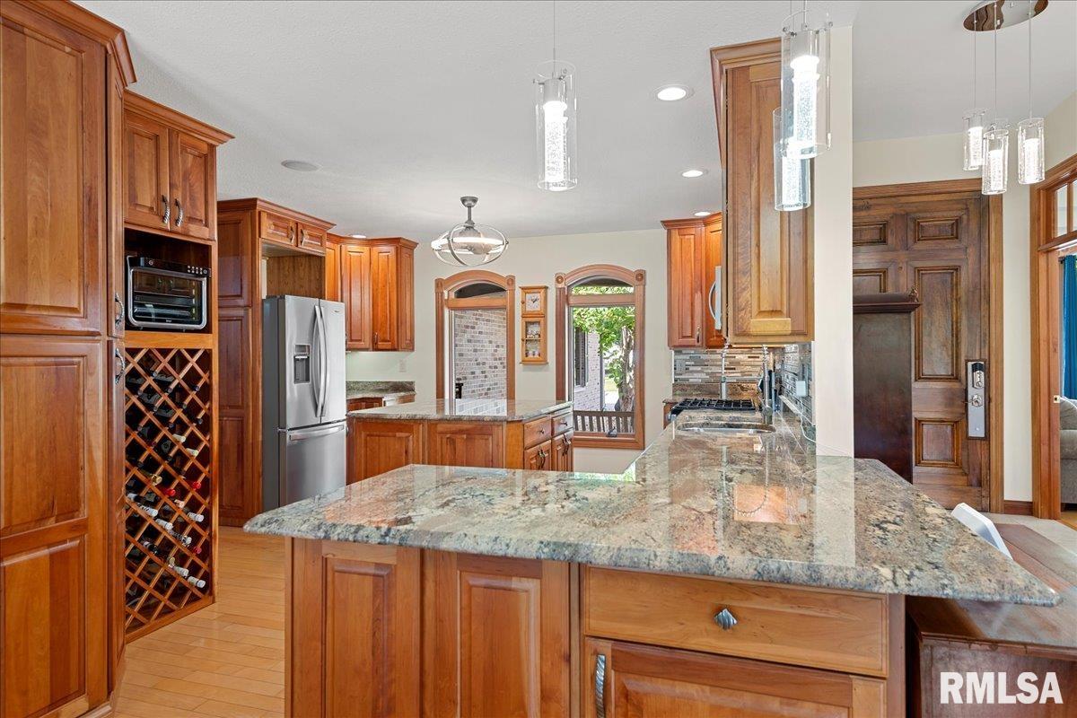 3508 South Roosevelt Road Taylorville, IL 62568 - Photo 10 of 60