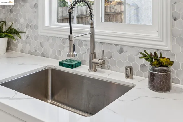 $615,000 | 1921 Coalinga Avenue, Richmond, CA 94801