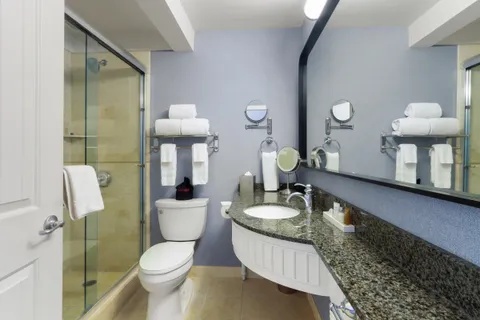 $204,900 | 269 Fontana Boulevard, Unit 2566, Fontana, WI 53125