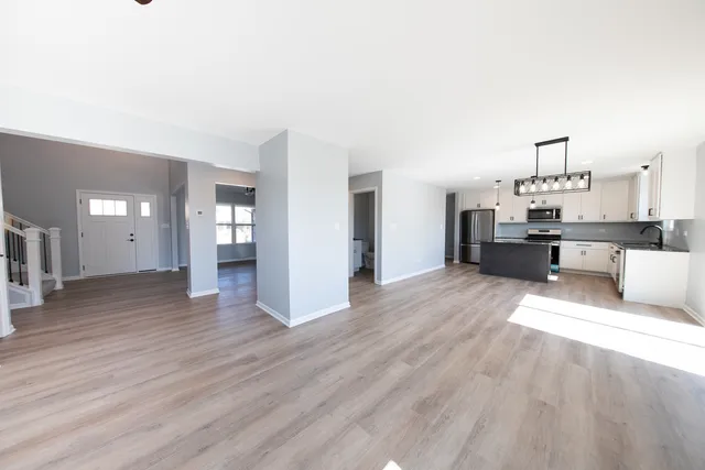 $419,999 | 270 Aspen Drive, Beecher, IL 60401