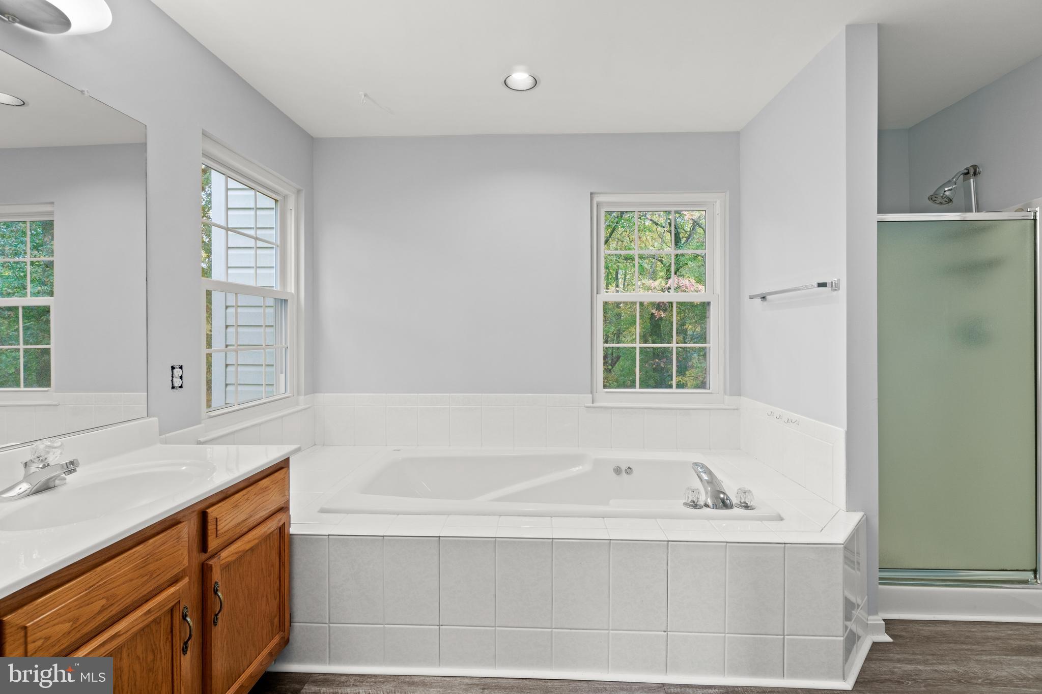 616 Shipley Road Linthicum Heights, MD 21090 - Photo 18 of 40 Soaking tub after a long day!