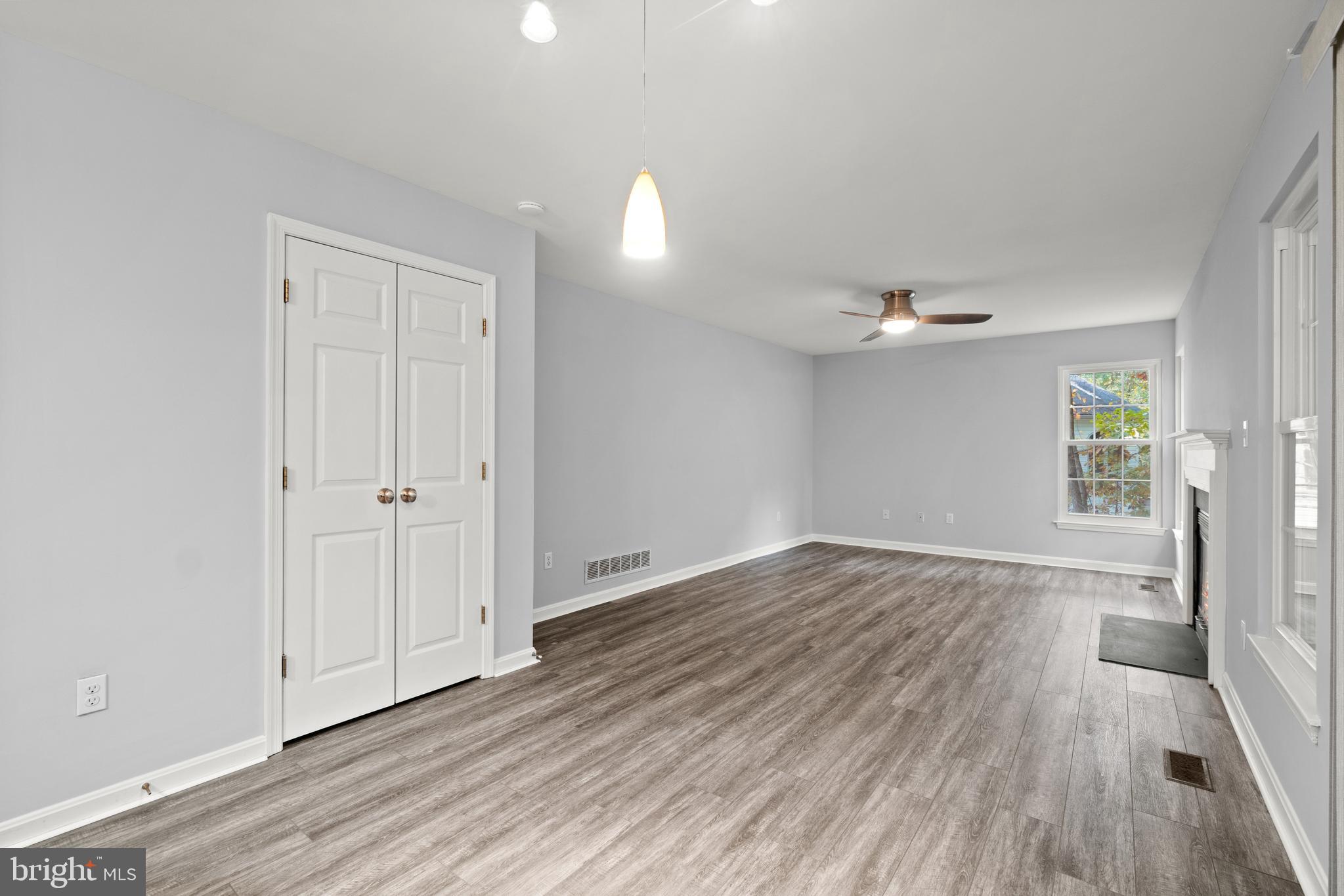 616 Shipley Road Linthicum Heights, MD 21090 - Photo 7 of 40 Imagine hanging out in this open family room!